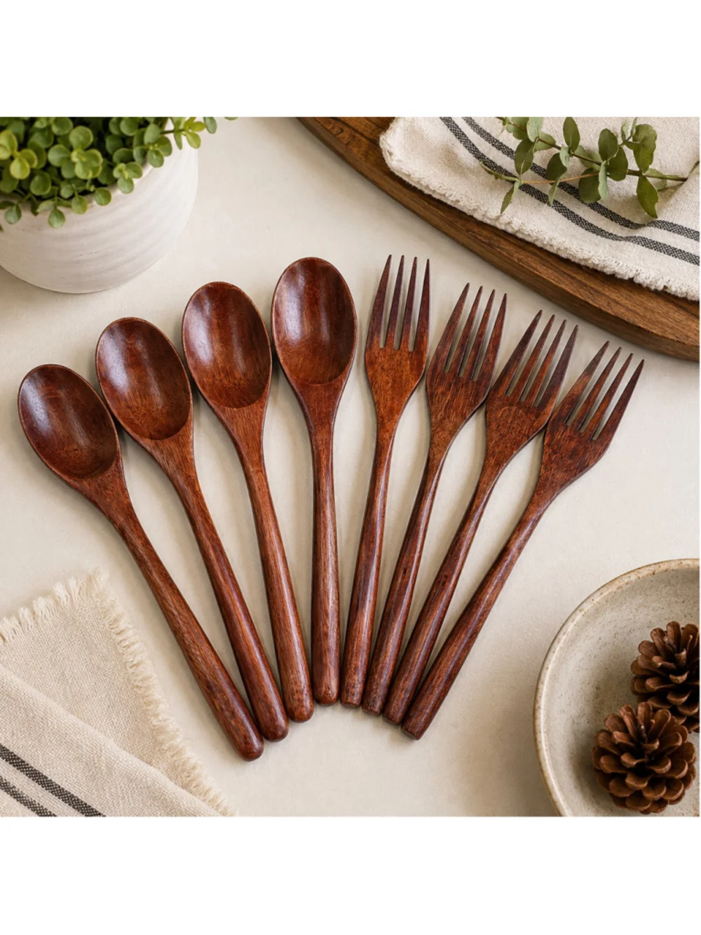 Set of 8 Wooden Flatware Utensils 4 Spoons 4 Forks 8.5